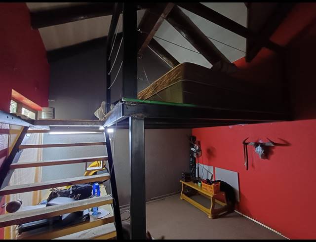 4 BEDROOM HOUSE FOR SALE IN FLORA GARDENS